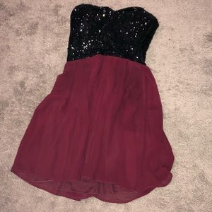 Maroon and black sequence mini dress WORN ONCE